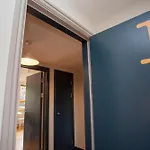 Higgihaus Cabot Mews #25 Fantastic Bristol