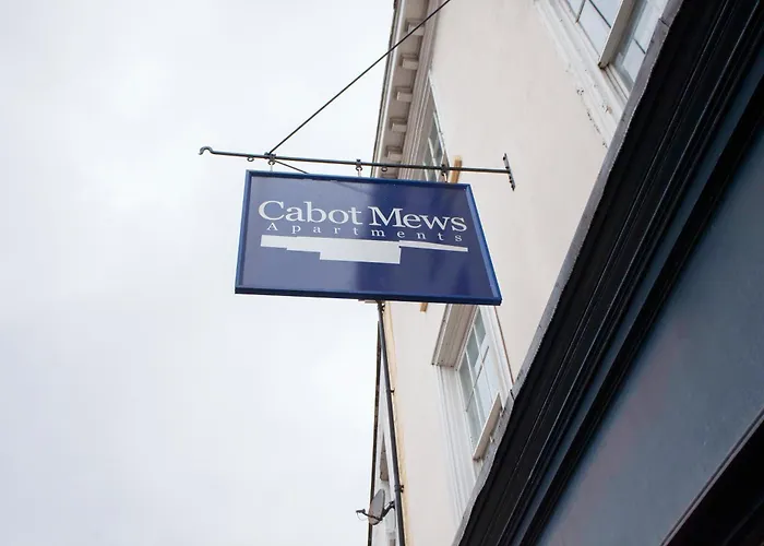 Higgihaus Cabot Mews #25 Fantastic *